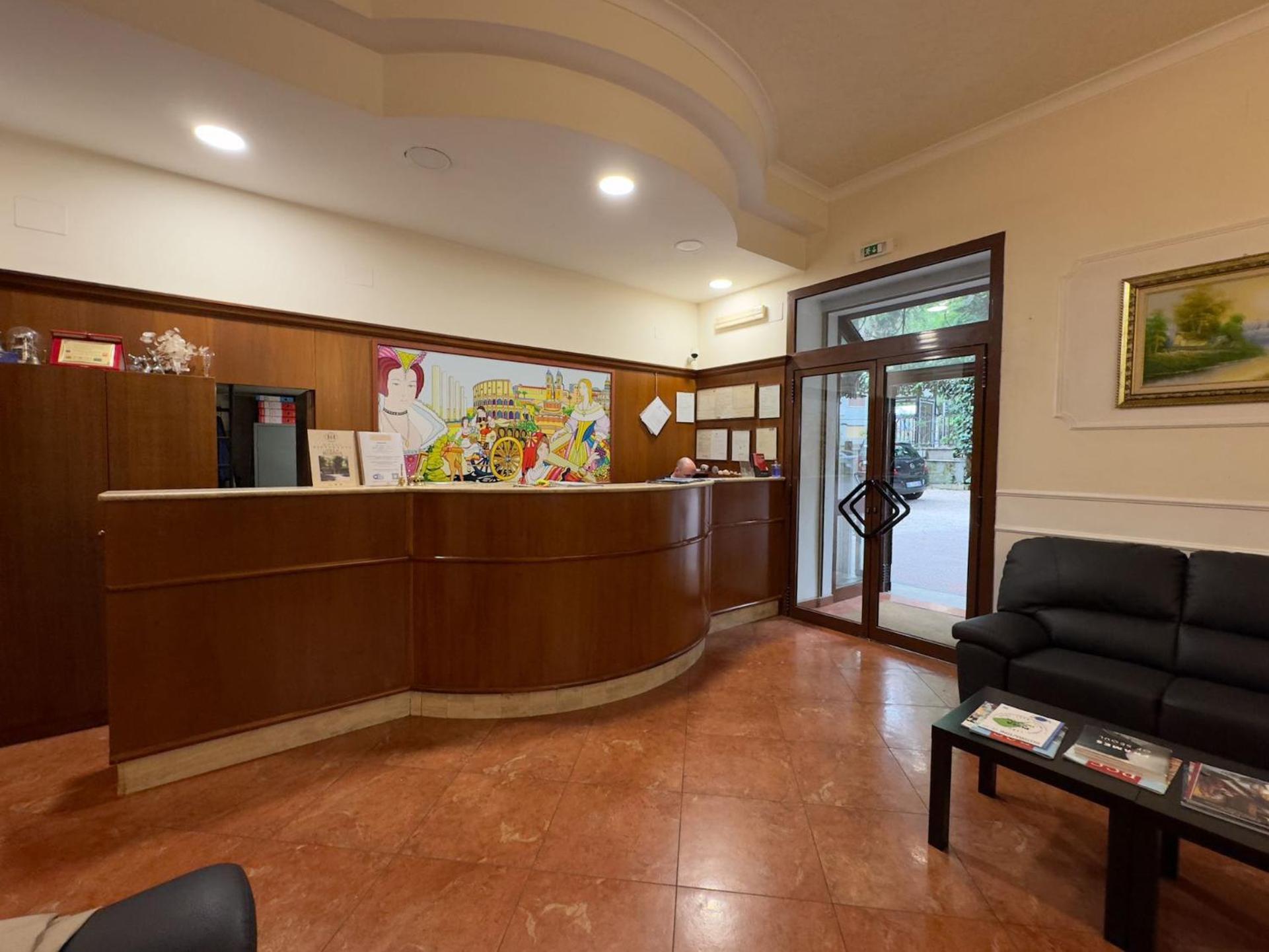 Hotel Villa Robinia Genzano di Roma Buitenkant foto