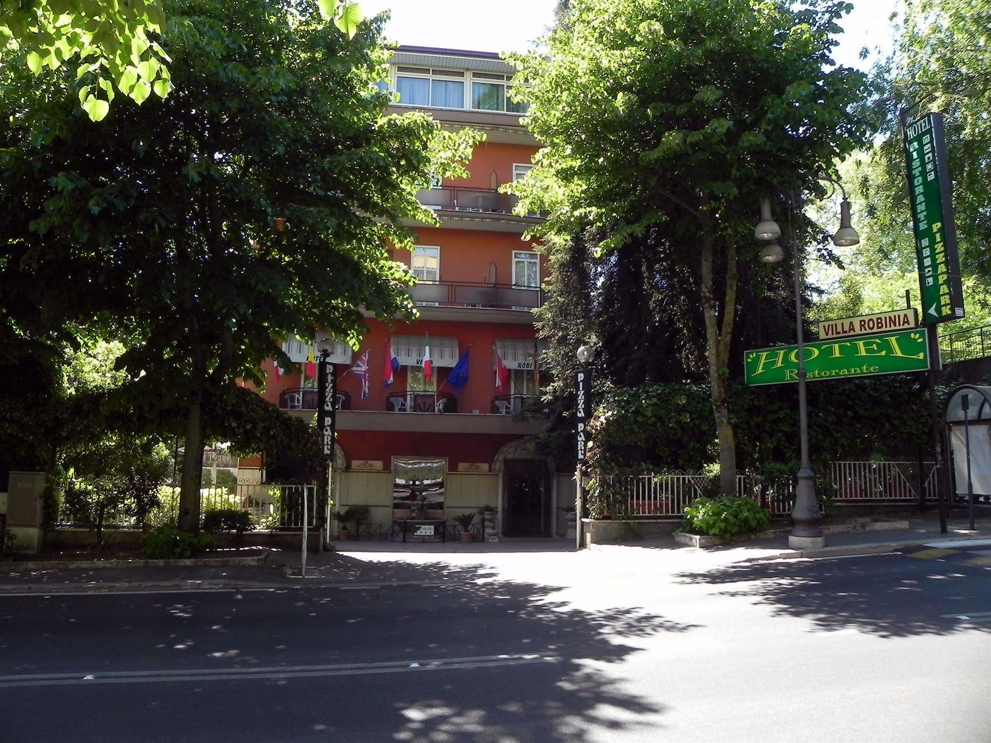 Hotel Villa Robinia Genzano di Roma Buitenkant foto